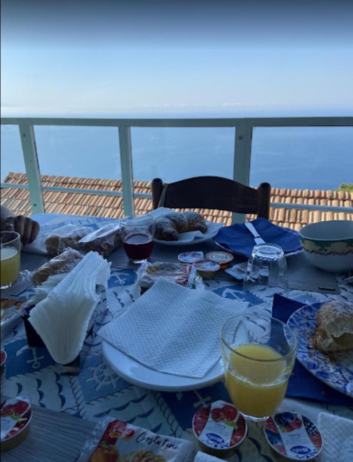 La Vela Bed & Breakfast Furore Bagian luar foto